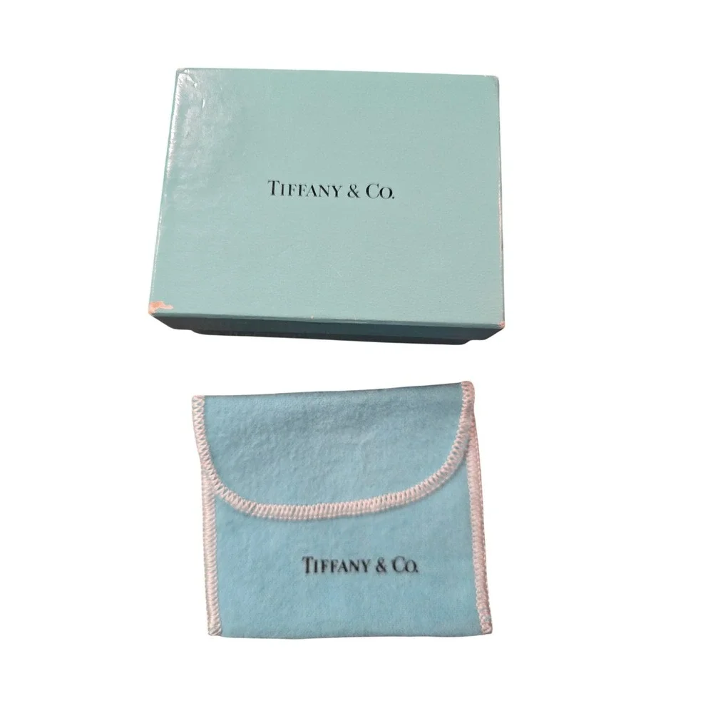 Tiffany & Co Blue Jewelry Box and Felt Pouch Packaging Set Classic Logo flaw